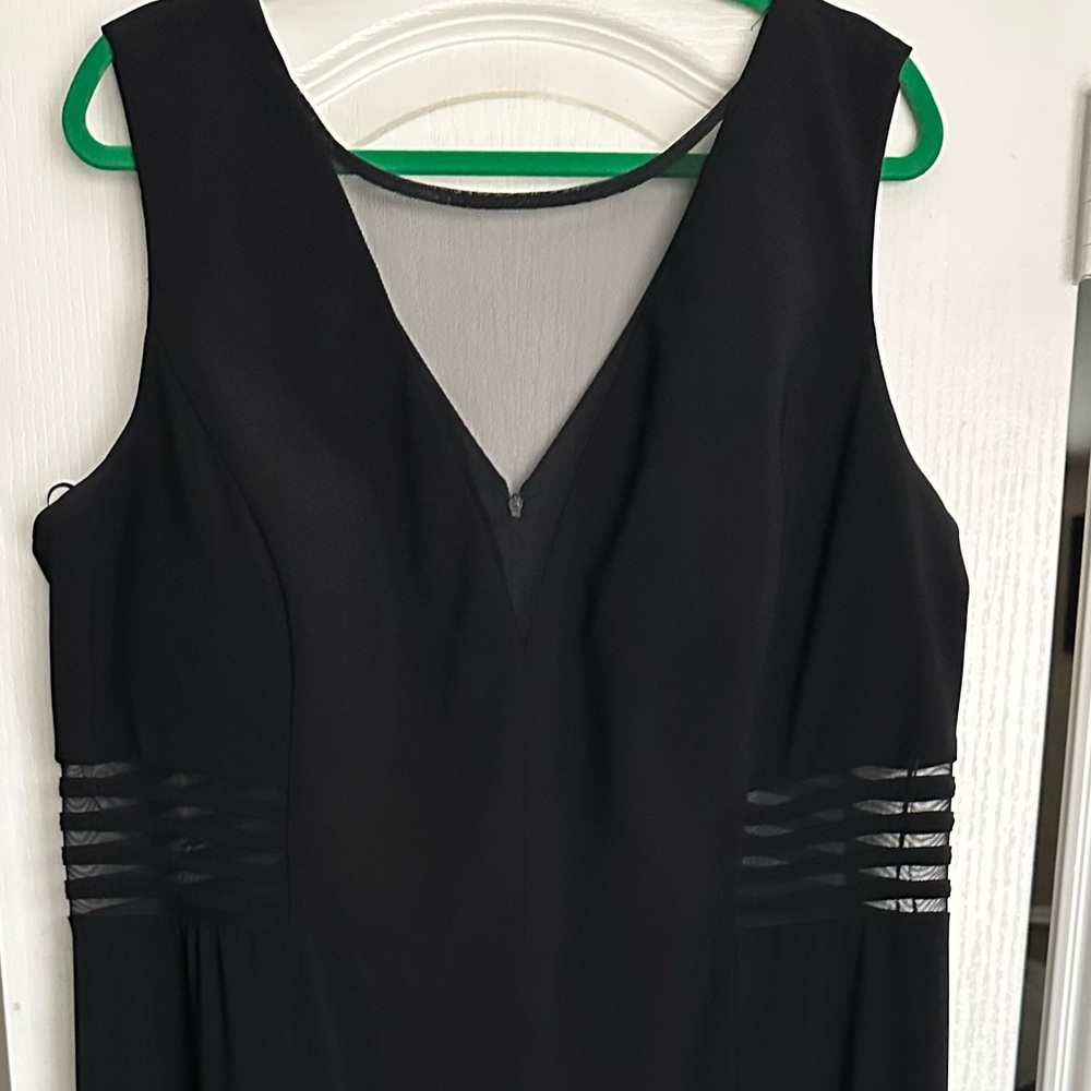 Beautiful gown black - Picture 1 of 6